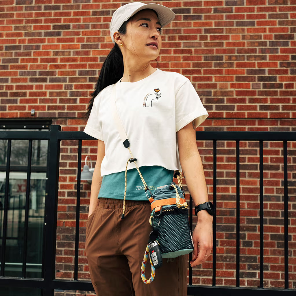 Crux Key Clip Black/White