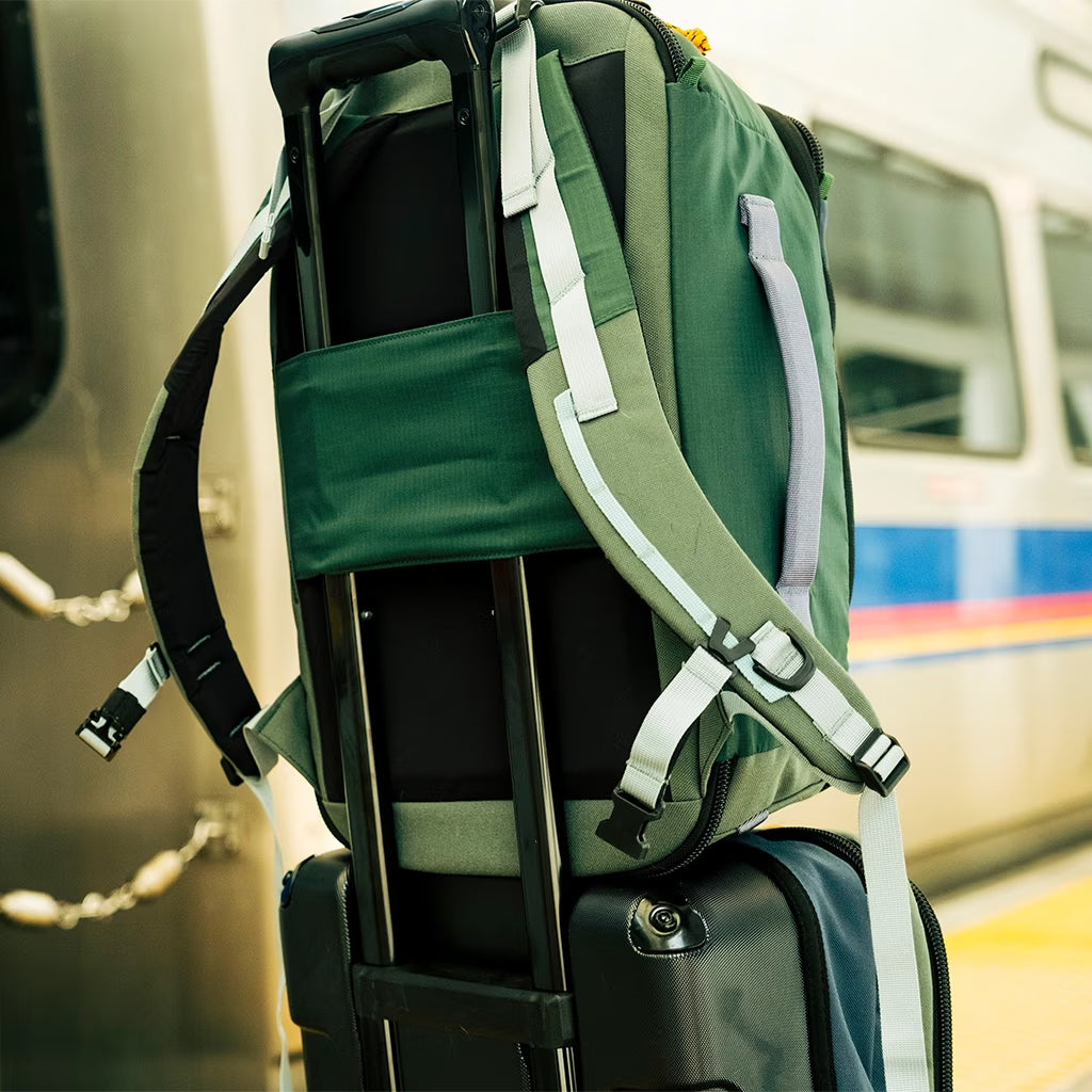 Global Travel Backpack 27L Black/Black