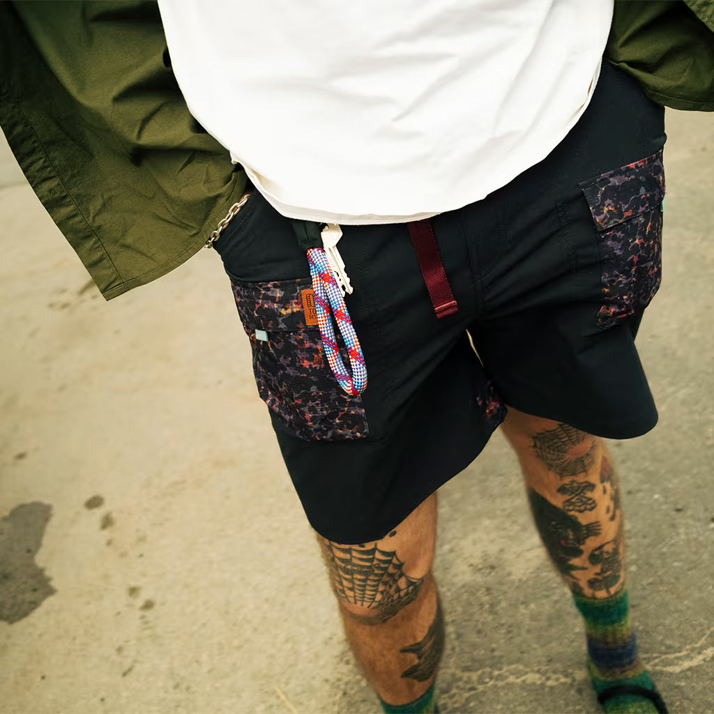 Crux Key Clip Black/White