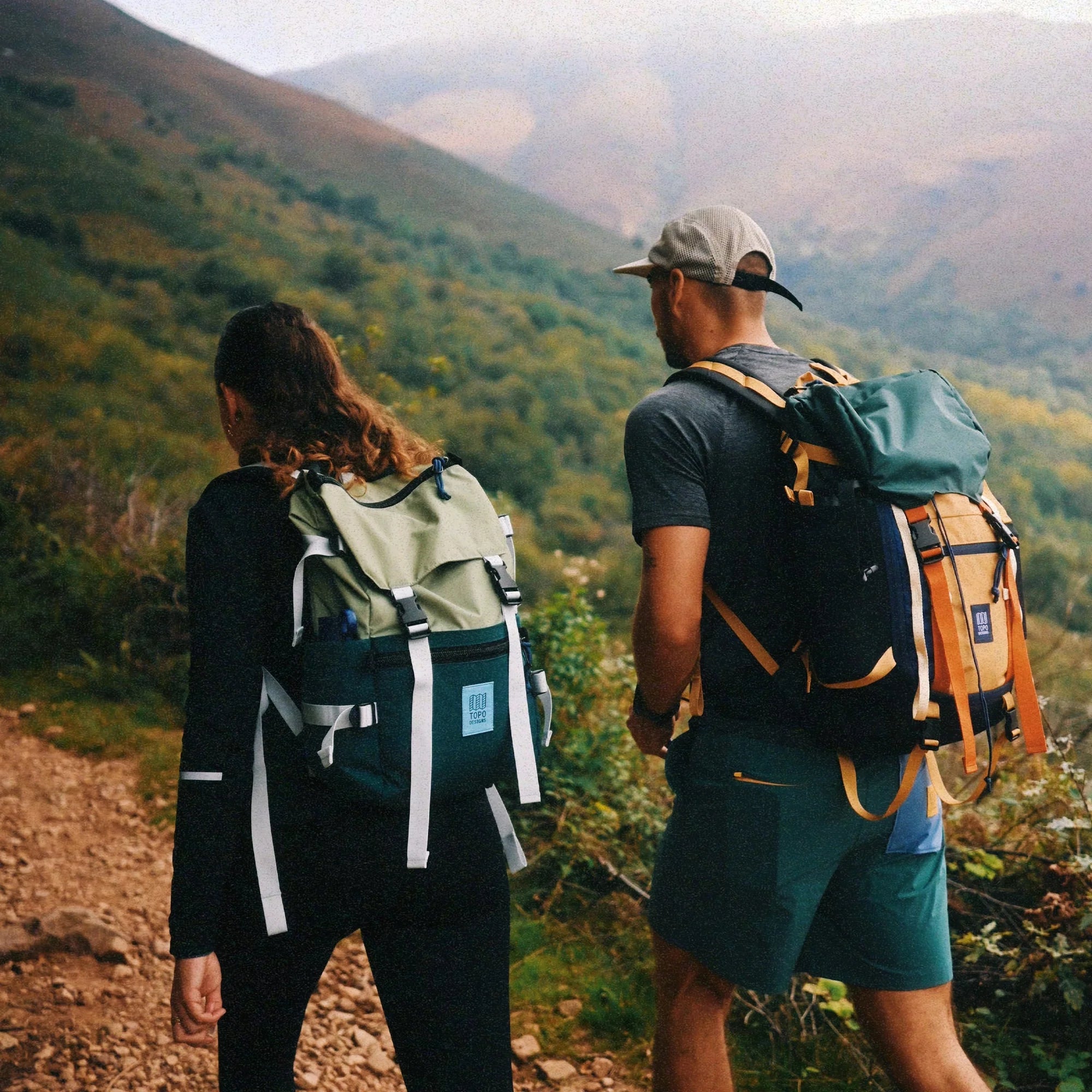 Rover Trail Pack 22L Forest/Goldenrod